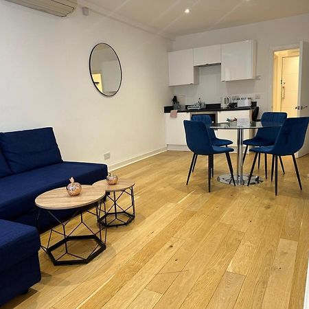 2A Soho Studios By Indigo Flats Sleeps 4 London Eksteriør billede